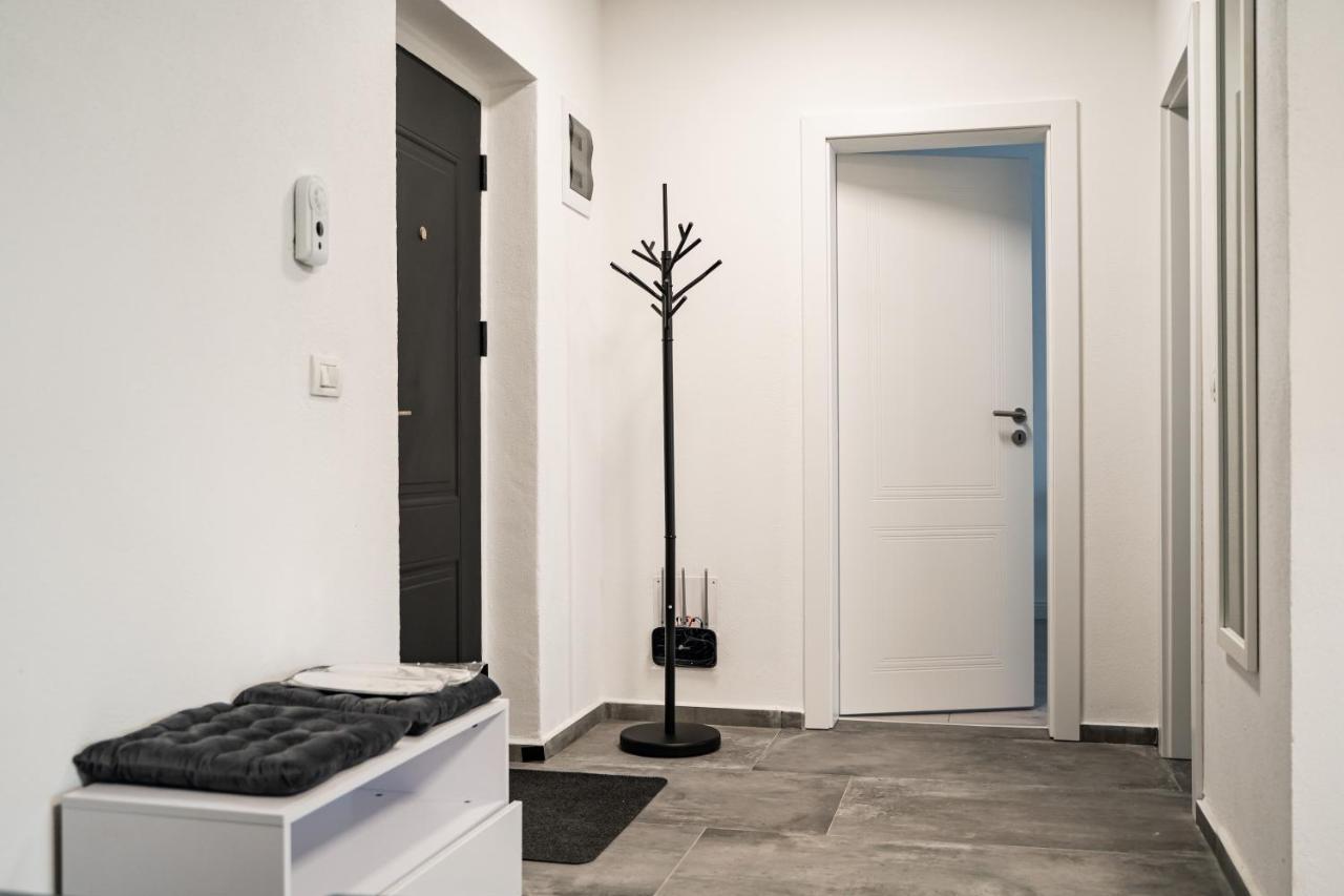 Modern Apartment In Dumbravita Dumbravita (Timis) Exterior photo
